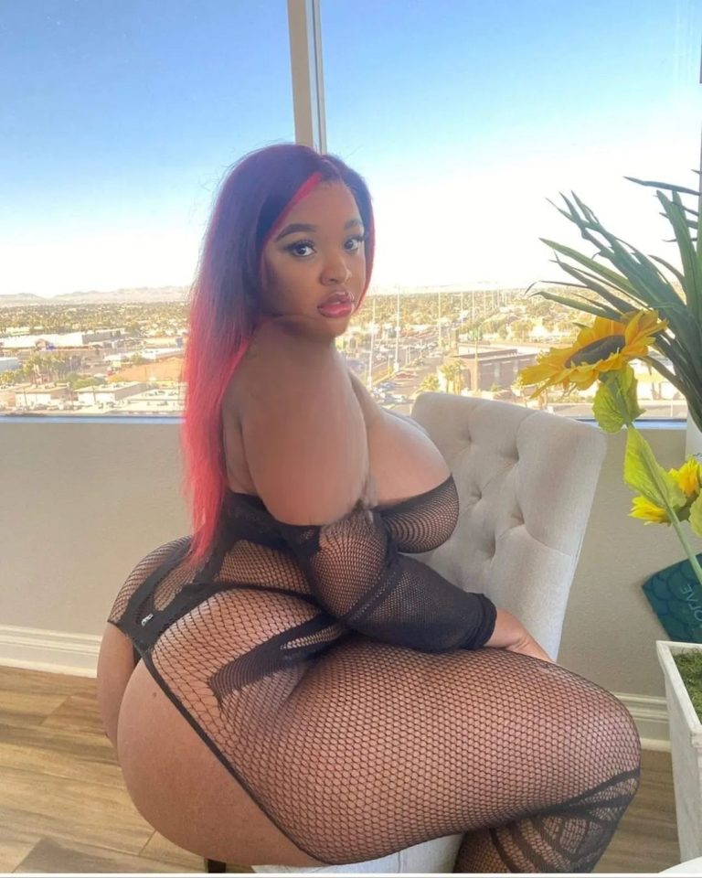 NIKITAXX EBONY